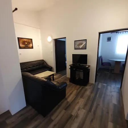 Apartament Seline, Pavić