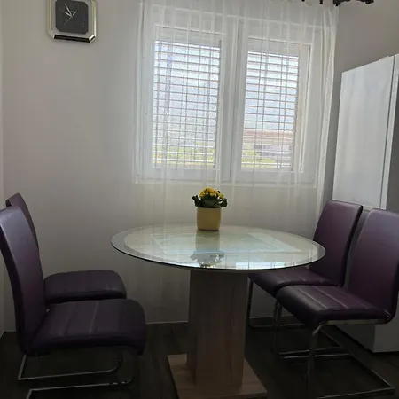 Seline, Pavic Селине